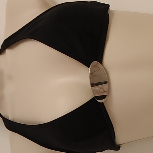 Calvin Klein Bikini Top with Black, low-rise, full Bottom - Picture 4 of 5